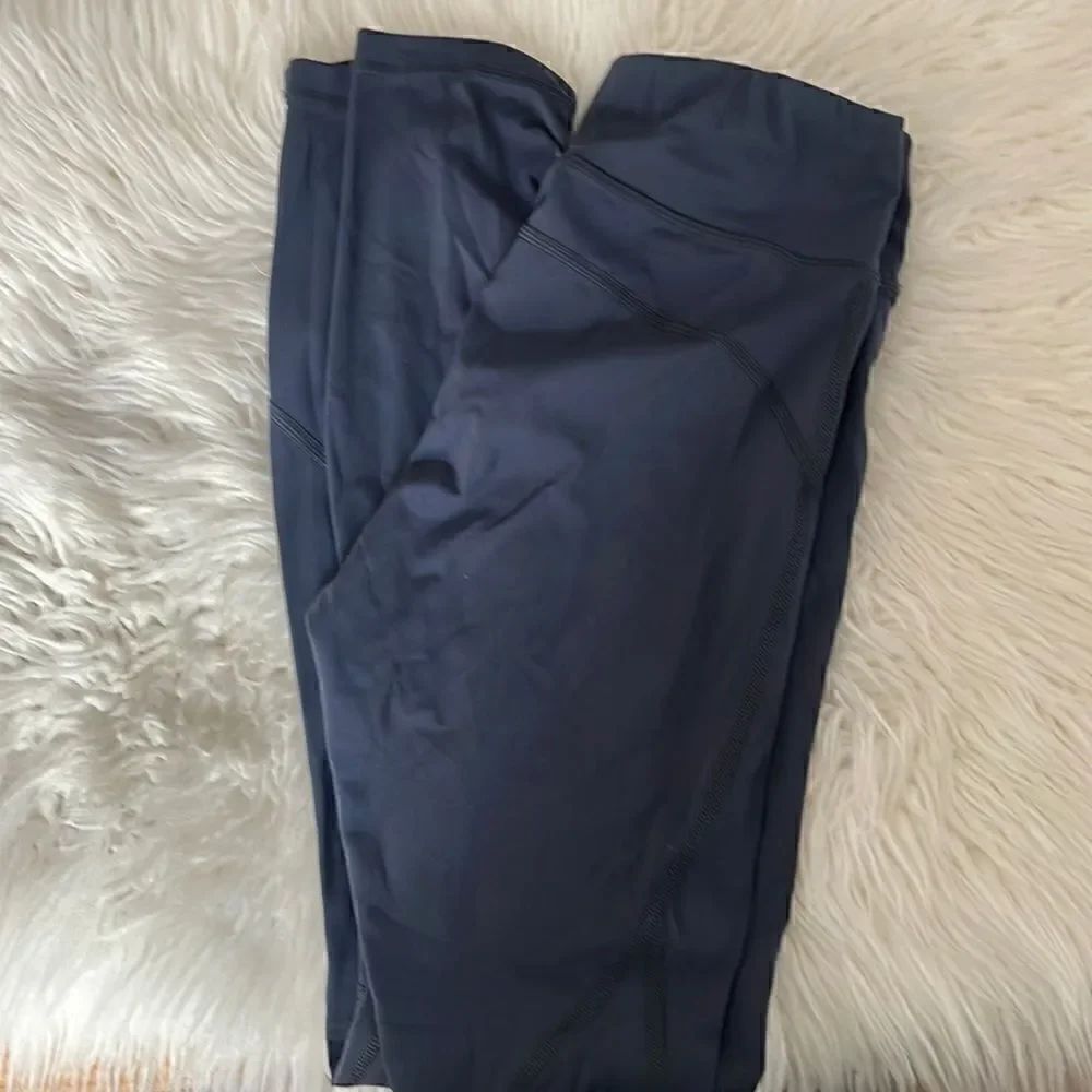 KARITRAA   LEGGINGS SIZE SMALL